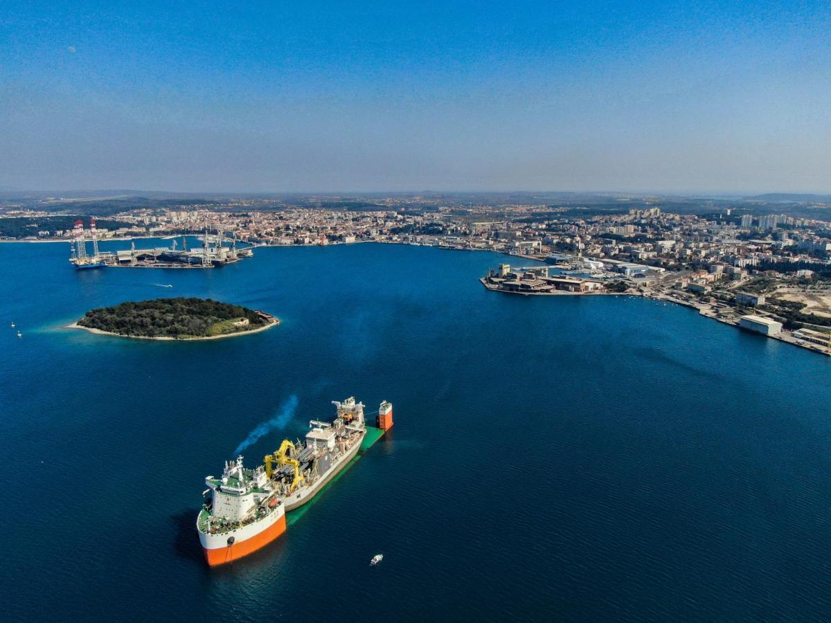 Apartman Nino Pula Bagian luar foto