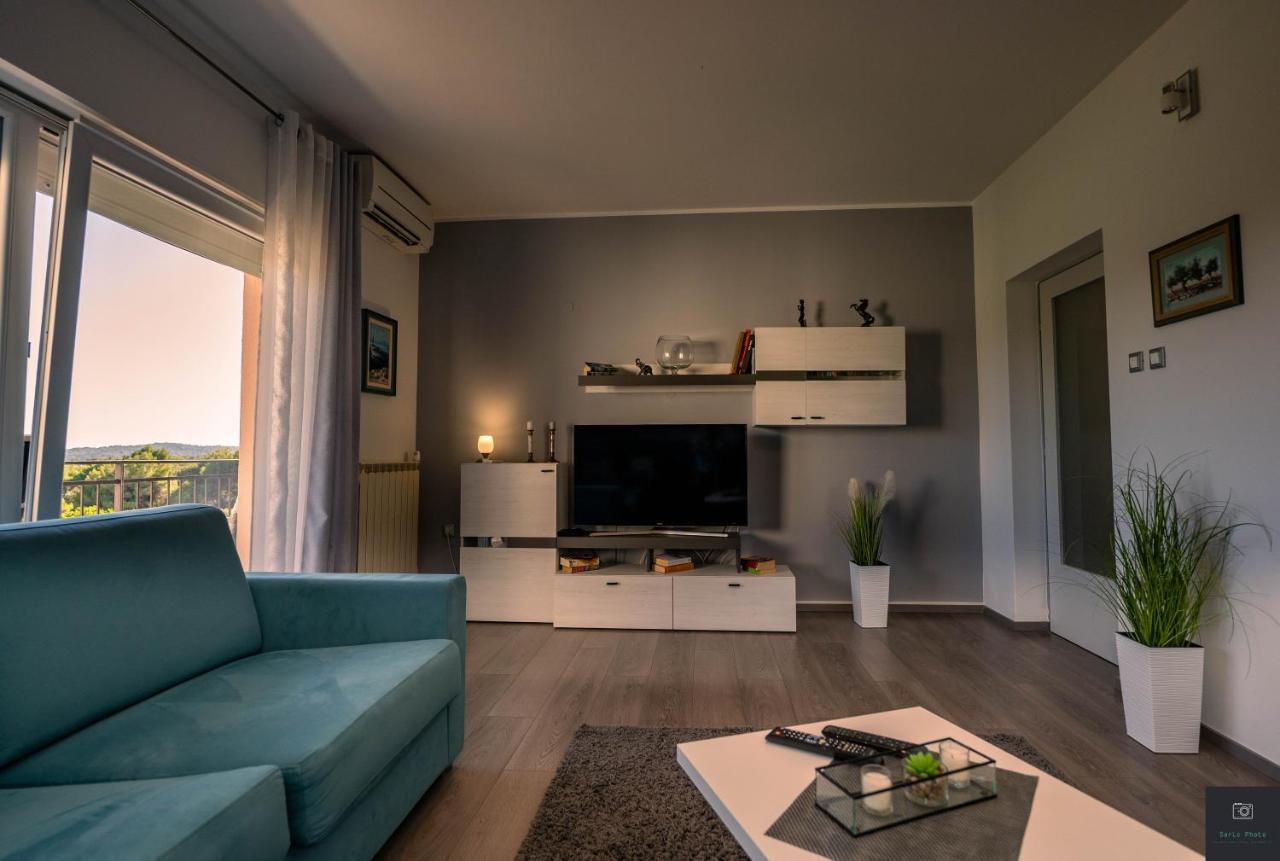 Apartman Nino Pula Bagian luar foto
