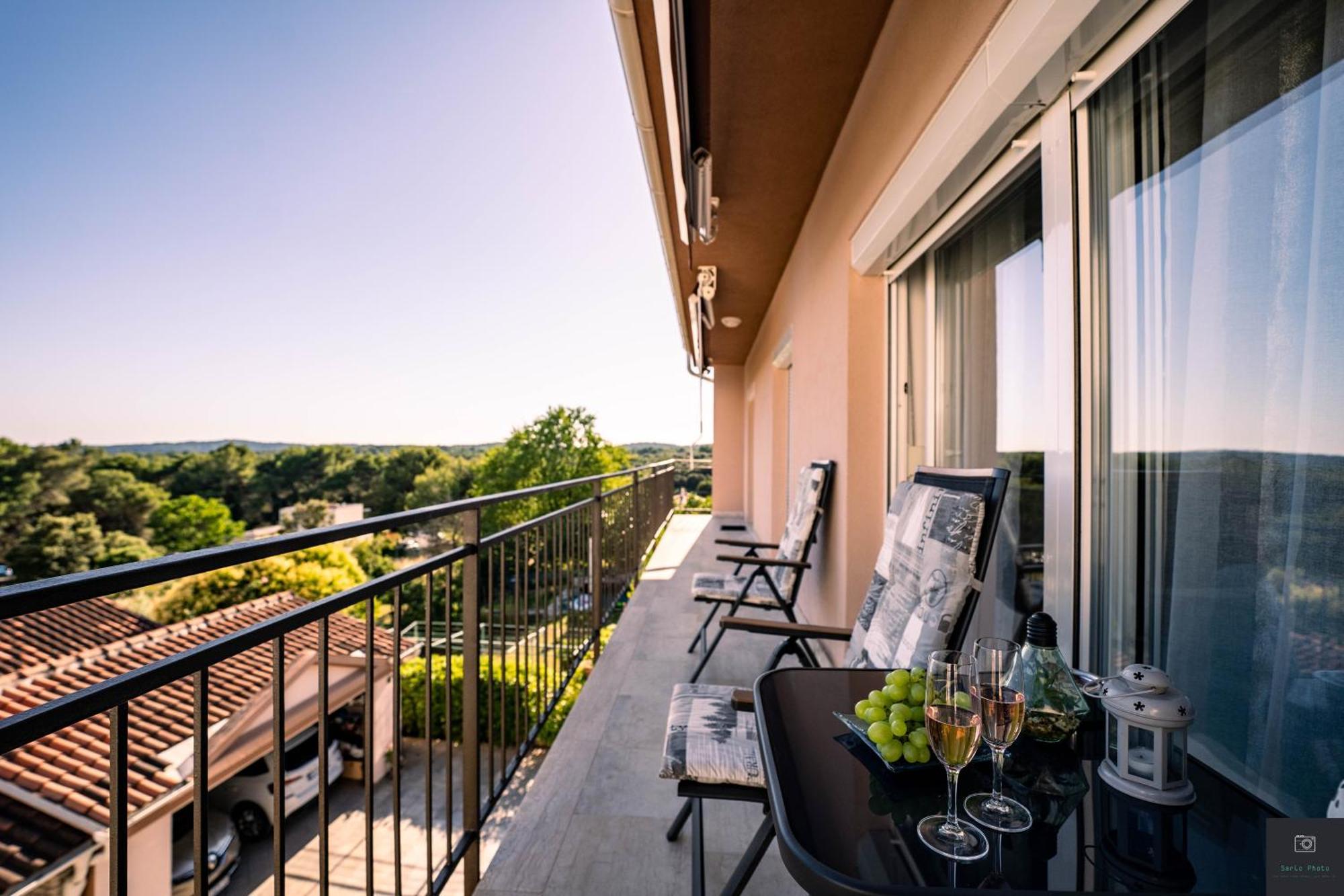 Apartman Nino Pula Bagian luar foto