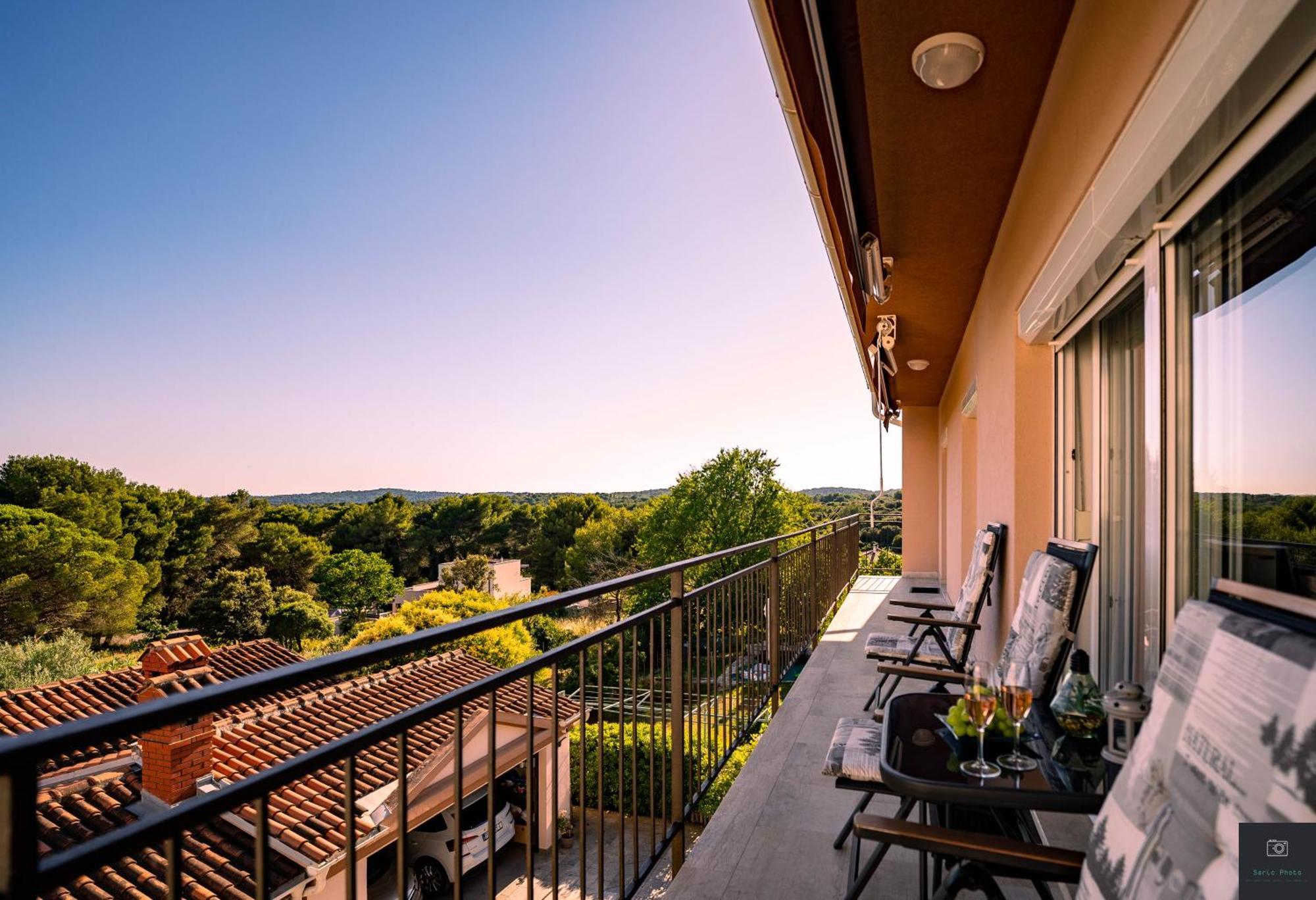 Apartman Nino Pula Bagian luar foto